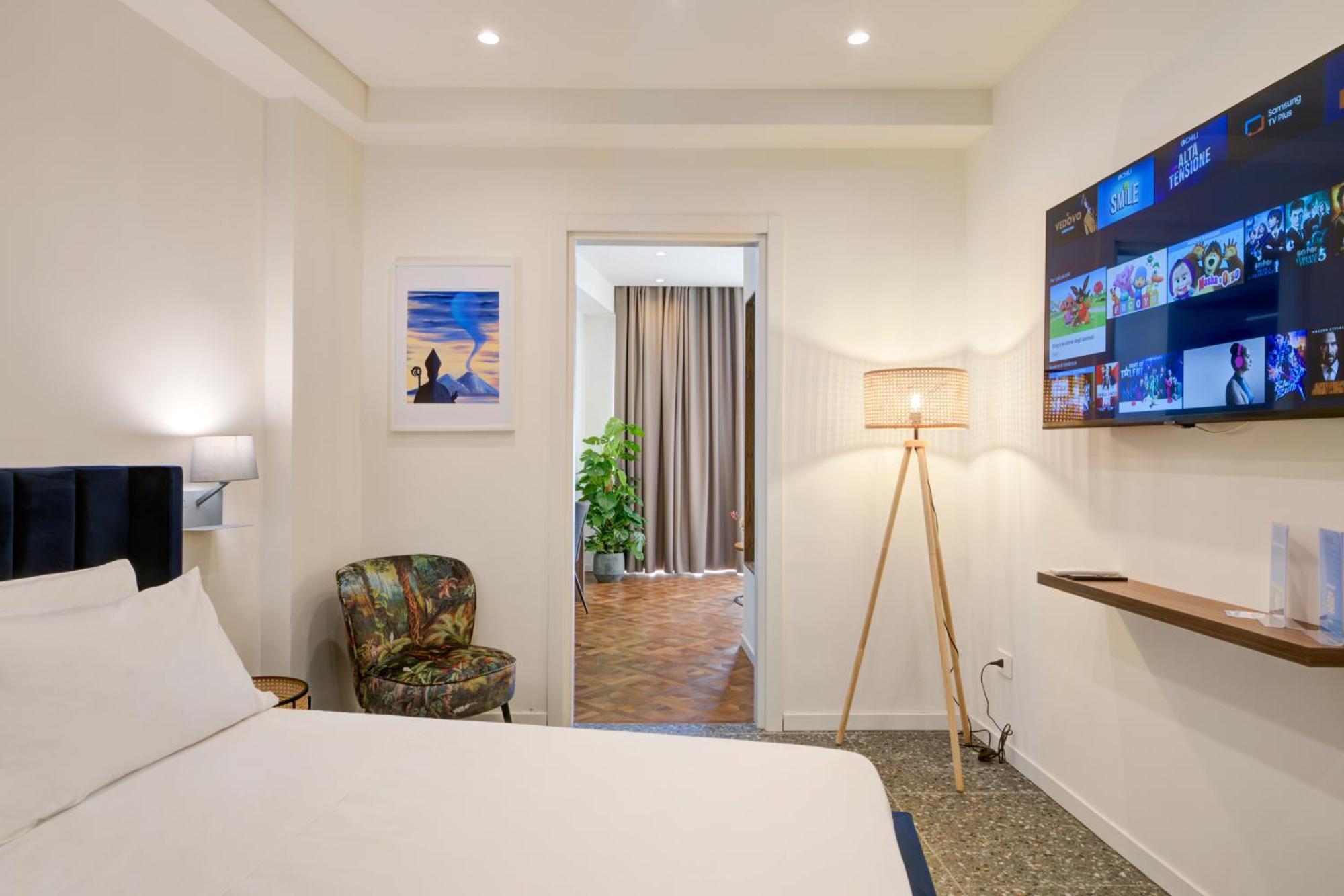 Well Suites - Piazza Dei Martiri Naples Exterior photo
